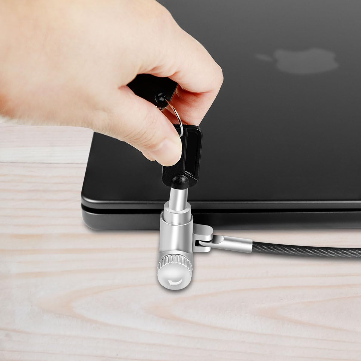 LogiLink NBS015 - MacBook Pro Diebstahlsicherung, 2 m schnittfestes Kabel, 14" & 16" (2021–2024)