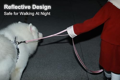 Vista 18 de Correa para perro para perros grandes, acolchado de tráfico, 2 asas para control adicional, 6 pies de largo con puntada reflectante para caminar por