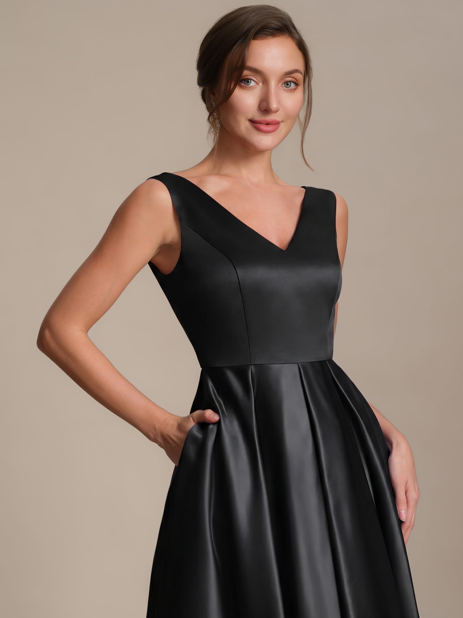 Ever-Pretty Robes d'Invité de Mariage Col en V sans Manche Satin Midi EG02774
