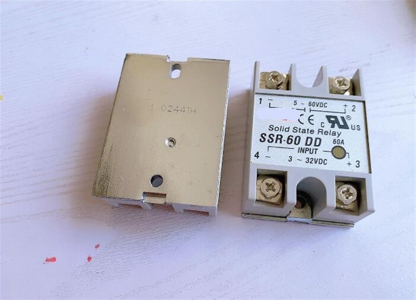 Relais SSR-80DD à semi-conducteurs avec commutation rapide et silencieuse