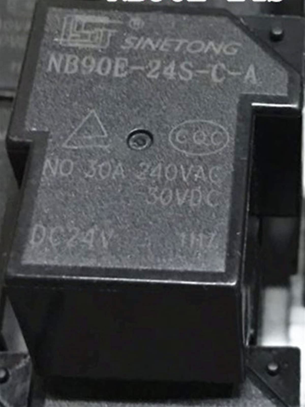 Relé de 24V NB90E-24S-CA de 30A para control de circuitos de automoción