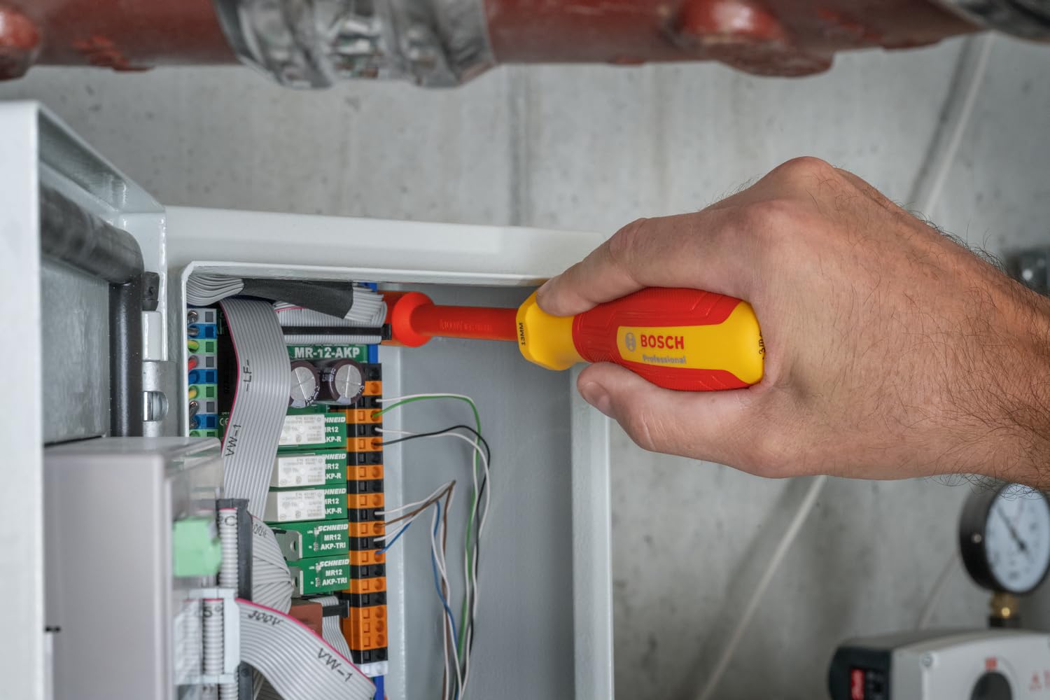 Bosch Professional juego de llaves de vaso VDE de 6 piezas (7-14 mm, certificadas hasta 1000 V)