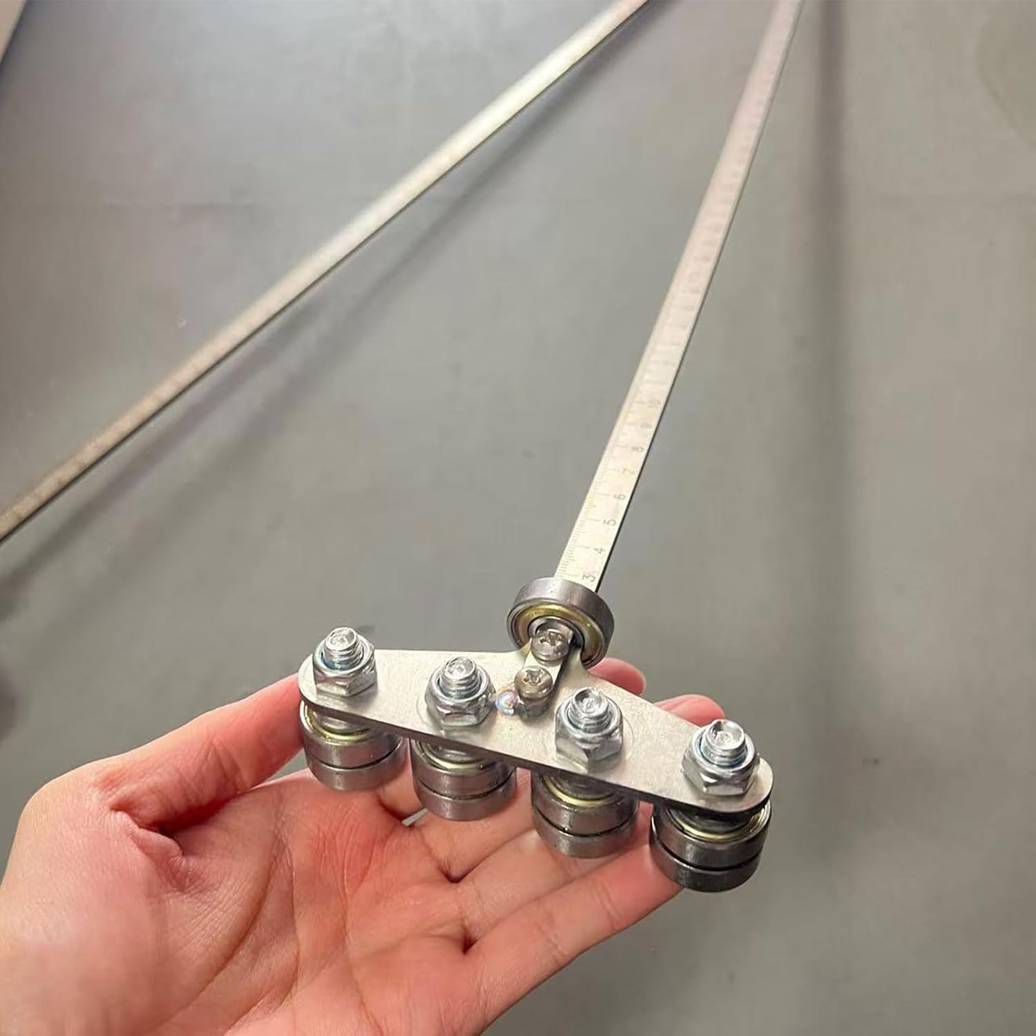 Positioning Guide - Measuring Gauge Tool with 60cm Adjustable Rail | Circular Saw Cutting Guide for Home Improvement, Woodworking, Carpentry, Metal Construction, Industrial Workshops, DIY Projects, an