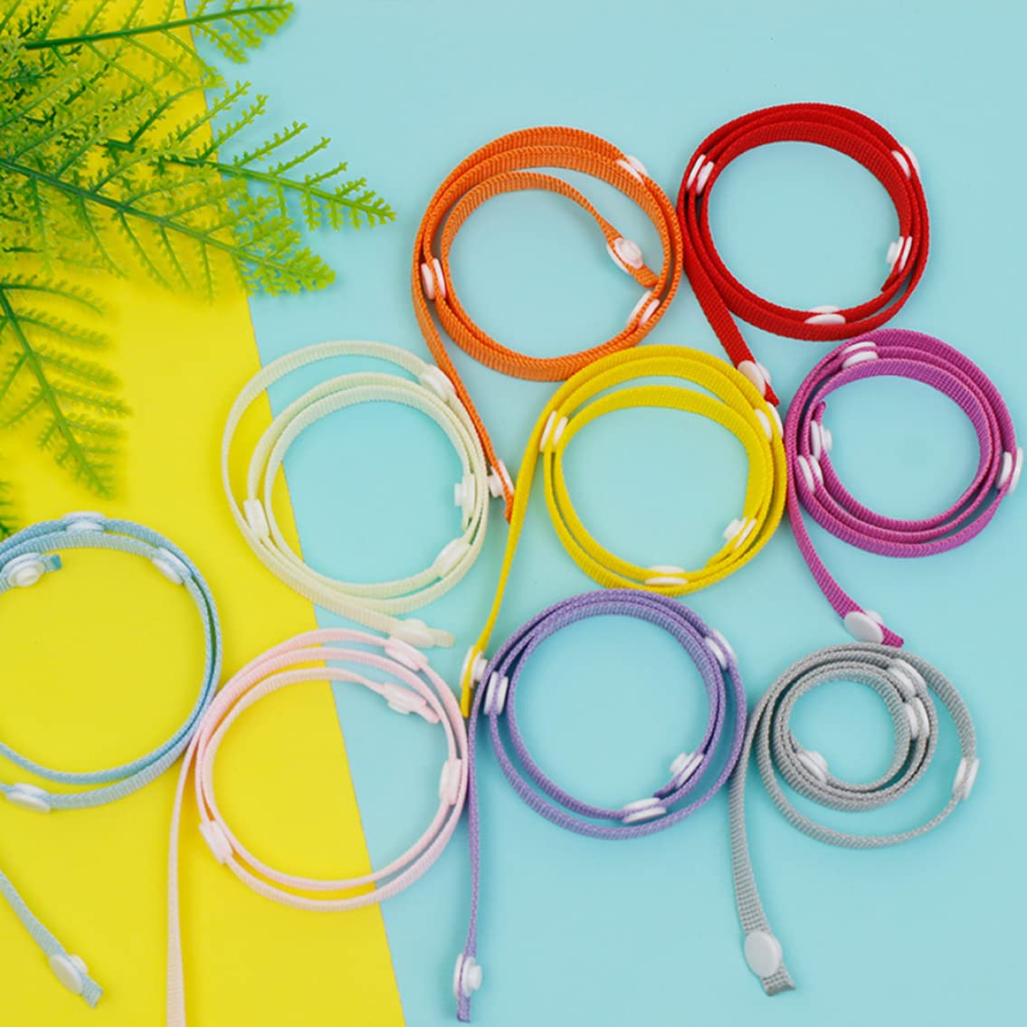 Cinghie per passeggino, 2 cinghie regolabili per appendere giocattoli, cinghia con fibbia resistente alla caduta per giocattoli, tazza, bottiglia (60 cm, colore casuale)