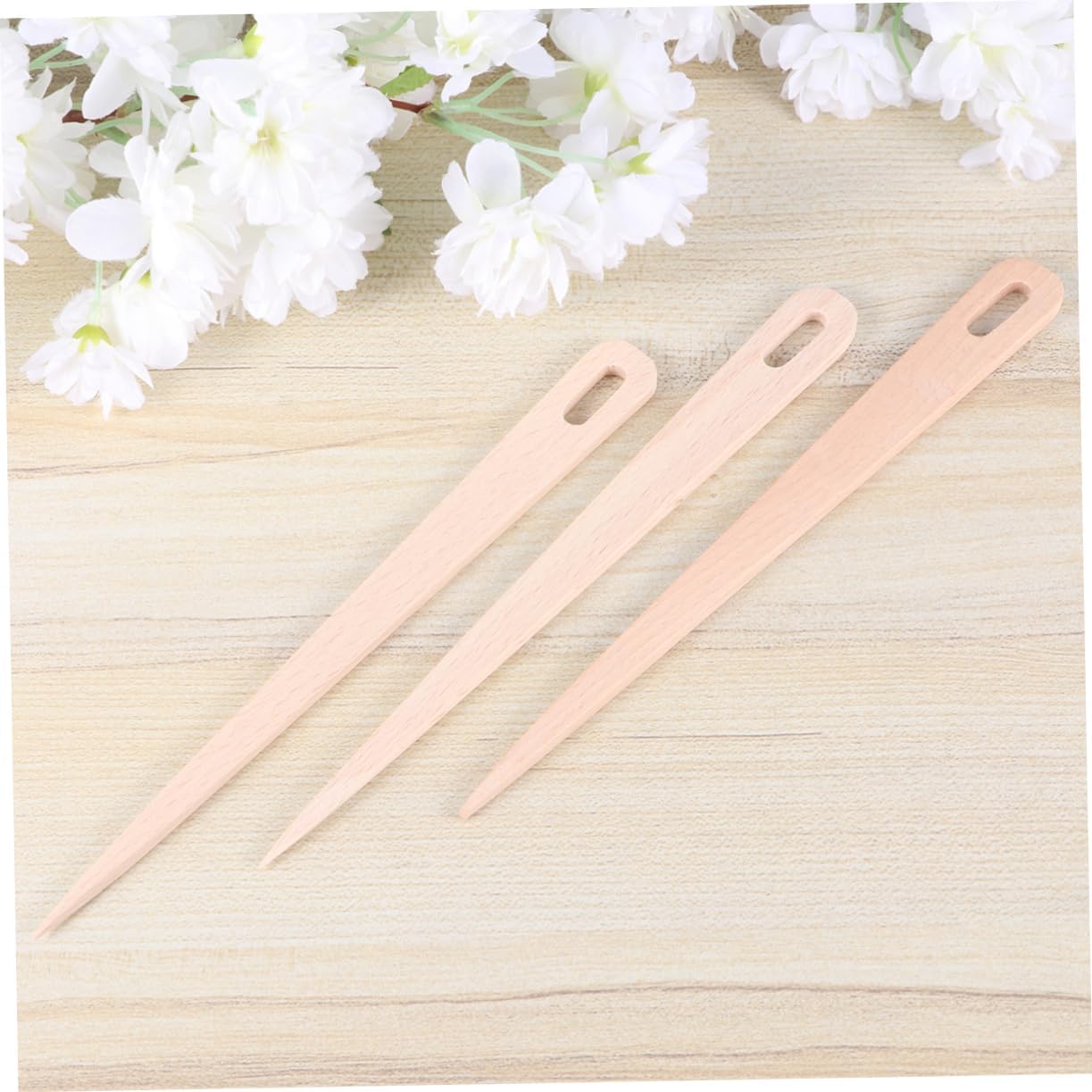 Hohopeti 5pcs Wood Weaving Crochet Needles Loom Stick Tapestry Tools Big Eye Crochet Kit for Crocheters
