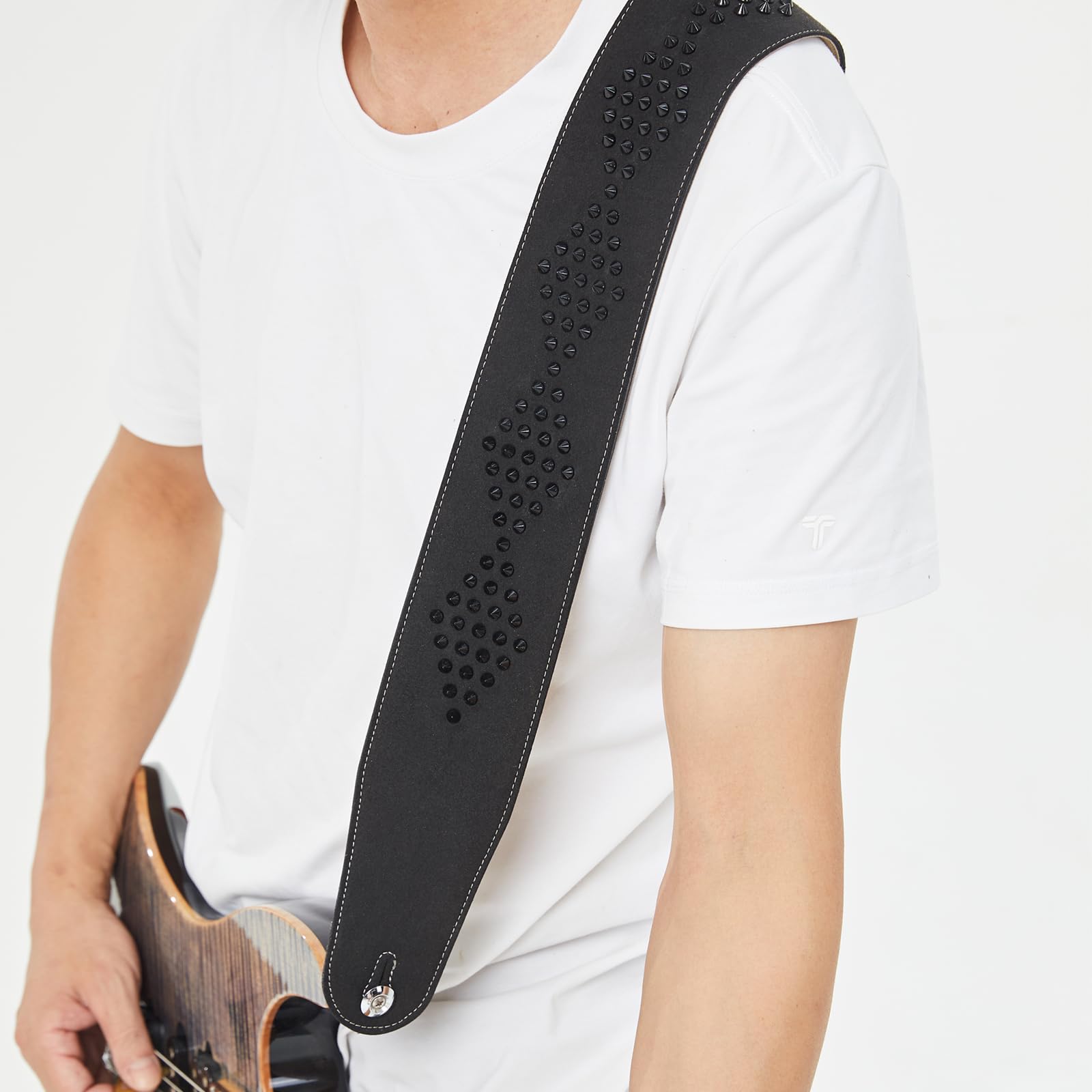 Correa de guitarra punk de microfibra con tachuelas de metal, diseño de hombro ancho, longitud ajustable para un uso cómodo, correa de microfibra para accesorios de guitarra