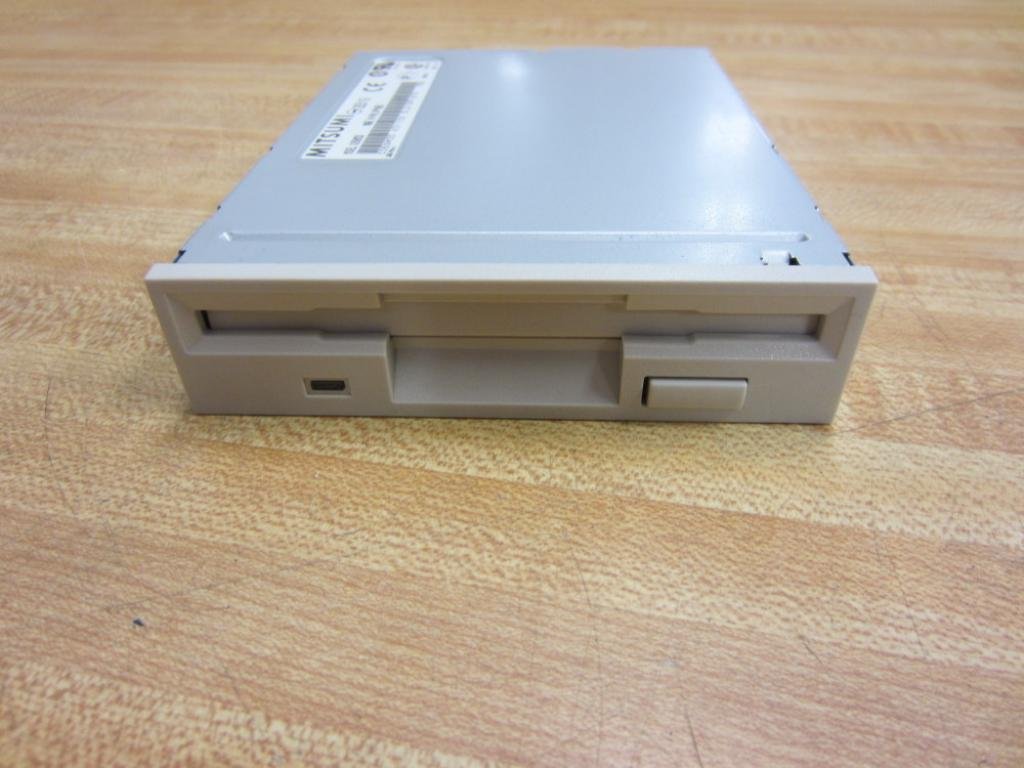 Mitsumi D359M3D 1.44MB 3.5" Internal Floppy Disk Drive (White)