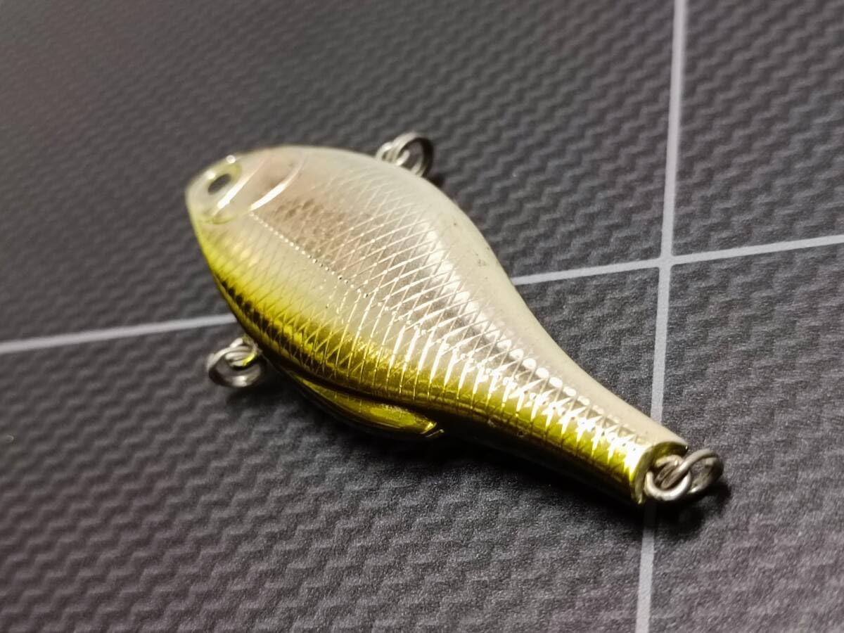 Amazon.co.jp: ジャクソン アスリートバイブ SP7 7cm 9g Jackson