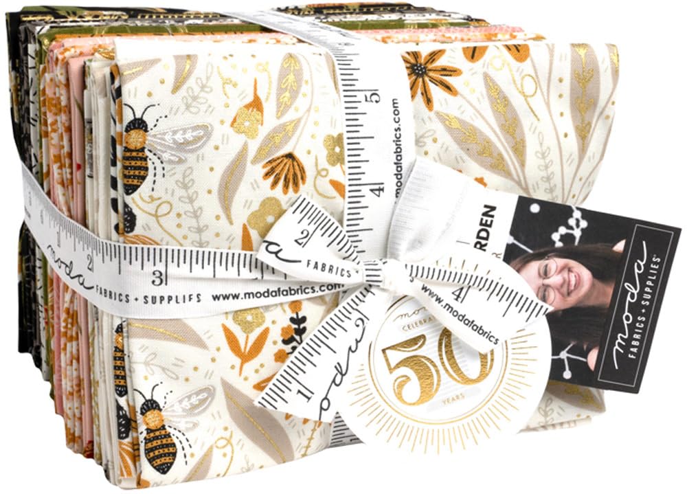 Gingiber Bee Garden 28 Fat Quarters 1 Panel Moda Fabrics 48410AB