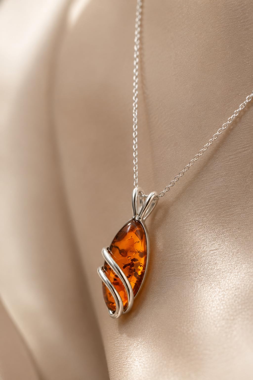 Silveramber GL271 – Ciondolo in ambra e argento 925/1000, da donna