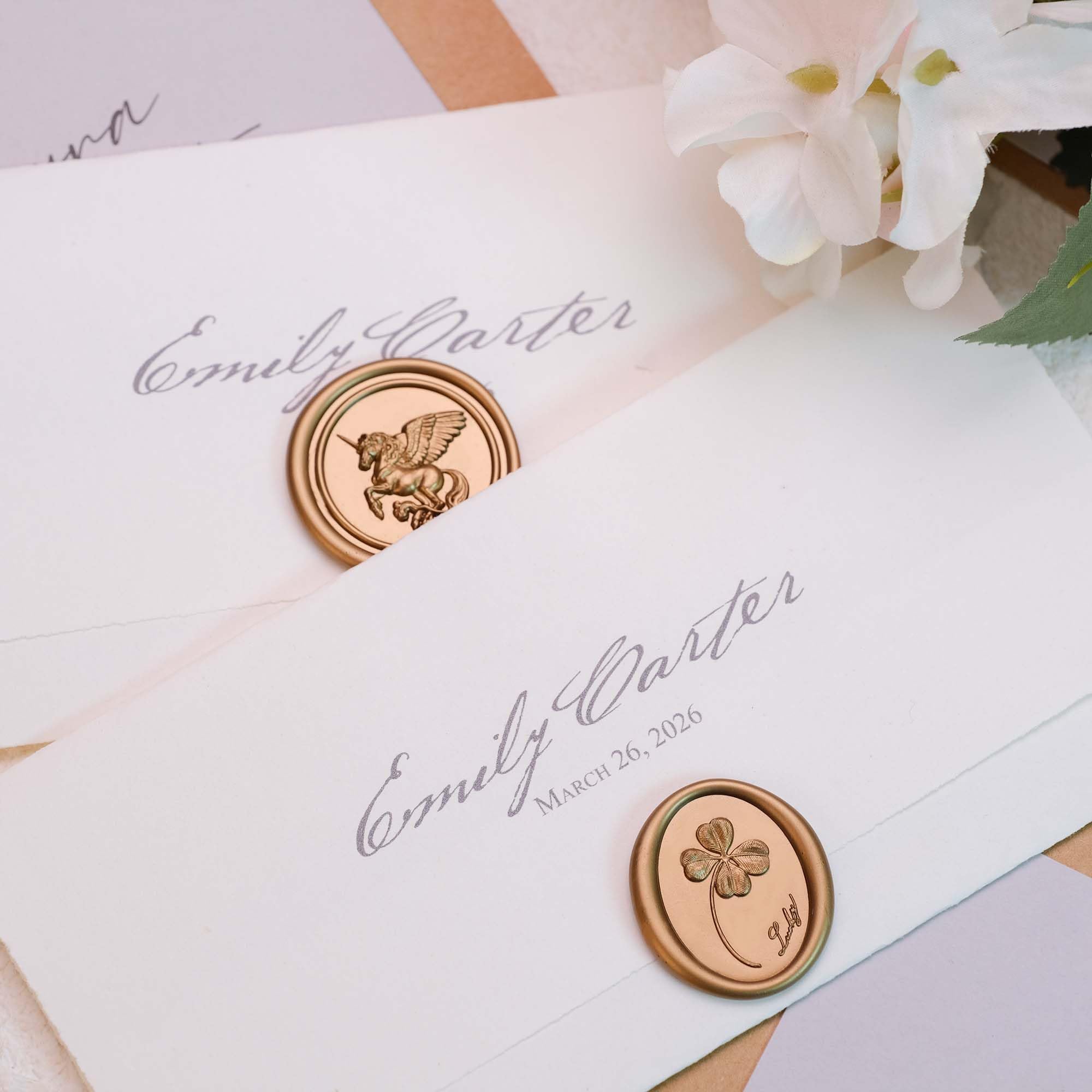 Personalisierter Siegelstempel, 3D Relief Logo Messing nach Vorlage | 3D Relief Messing Siegelstempel nach Vorlage mit Logo, Wappen oder Motiv für Hochzeit, Einladungen und Verpackung
