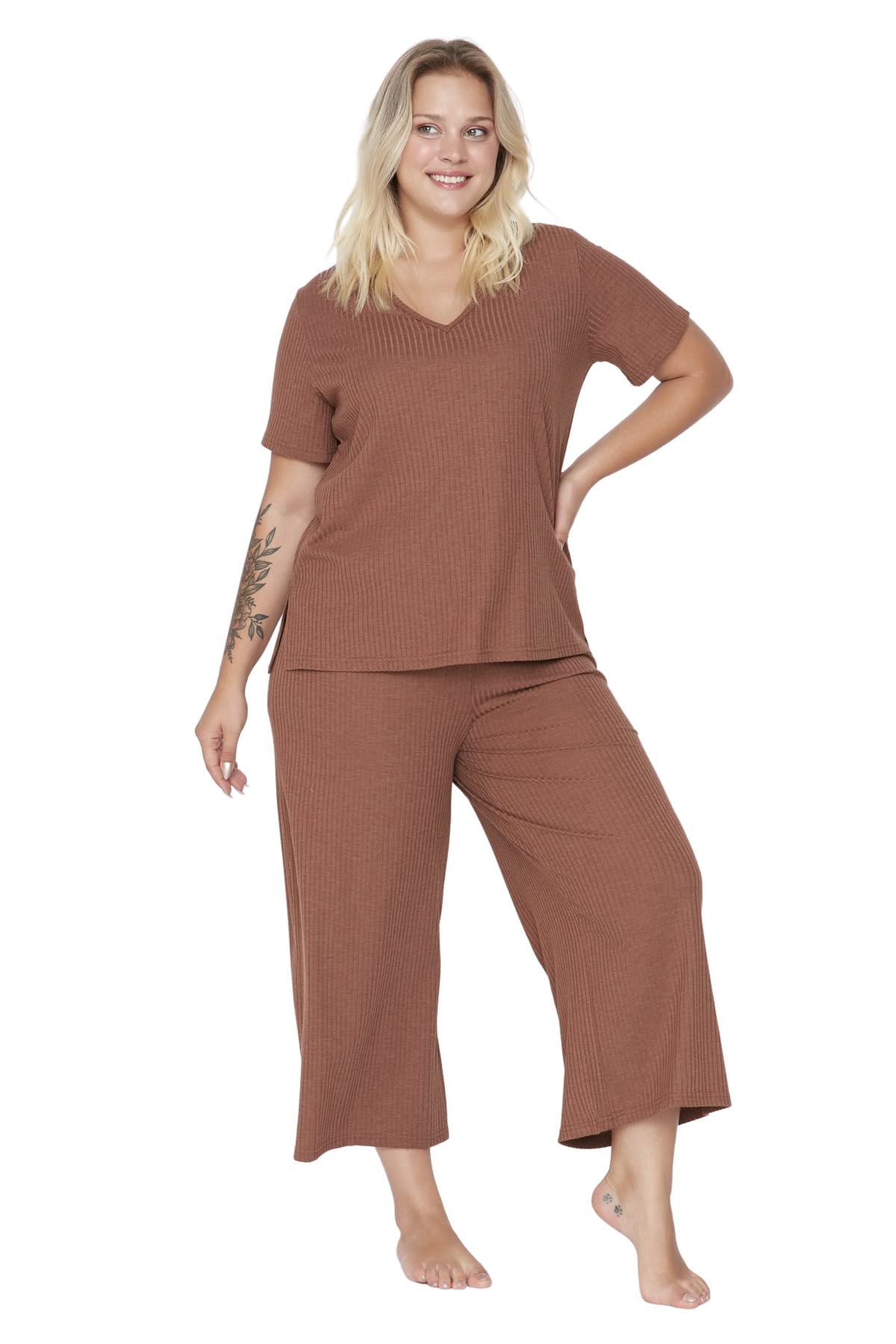 Trendyol FeMan Plain Knit T-shirt-Trousers Plus Size Pajamas Set Brown