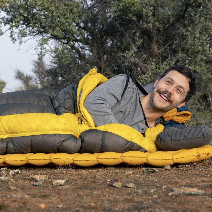 Image of Sea to Summit Aeros Ultralight Inflatable Camping and Travel Pillow, Regular, Aqua Sea