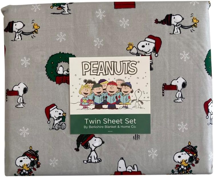 BLUE HERON WEST Peanuts Christmas Sheet Set Wreaths and