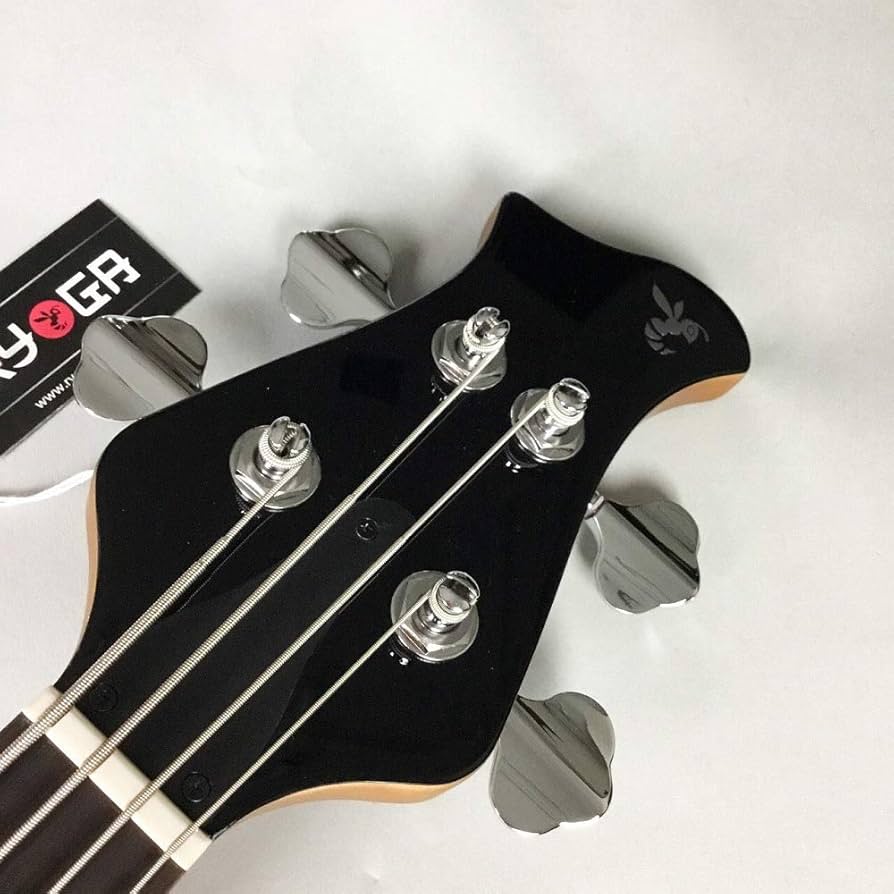 美品【RYOGA SKATER-BASS/LE】エレキベース Amazon | RYOGA SKATER-BASS/LE LWH エレキベース PJタイプ