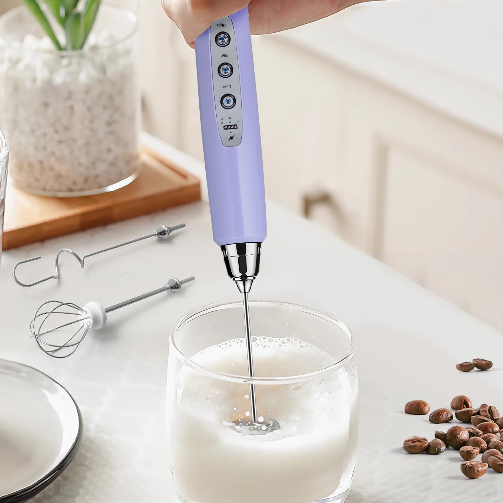 Sakgos Milk Frother Handheld Rechargeable - Electric Whisk 3 Speed Adjustable, Coffee Frother Wand with 3 Stainless Whisks, Electric Foam Maker, Drink