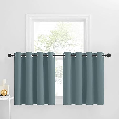 Miniatura 23 de NICETOWN Cortinas Opacas para Ventana de Guardería - Tratamiento de Ventana con Parte Superior de Ojales, Paneles de Cortinas Opacas (Verde Biscotti