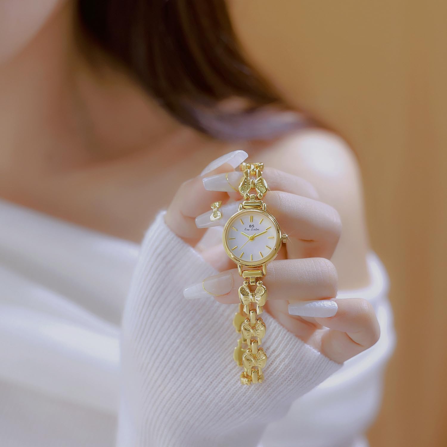 FANMIS Women Fashion Dress Watch Vintage Small Gold Bracelet Watches Elegant Bow Temperament Watch Christmas Gift Waterproof Analog Casual Watch