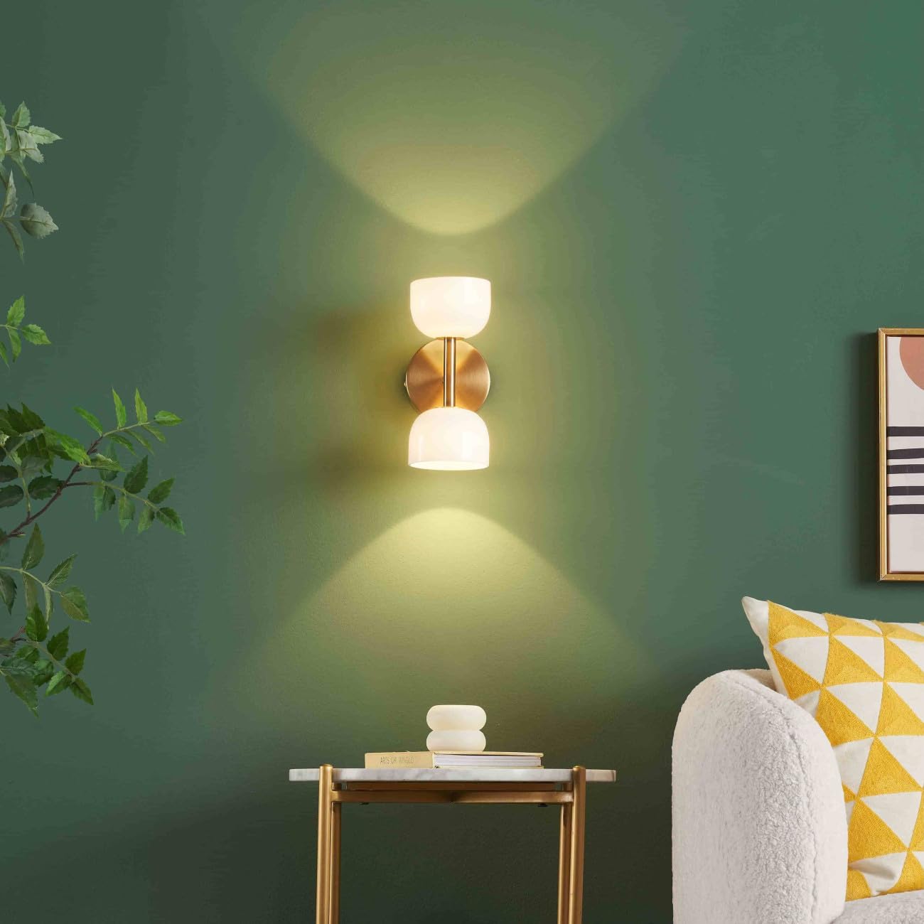 KOSILUM - Applique LED laiton à deux globes opalins en verre - Nysséa - Lumière Blanc Chaud Eclairage Salon Chambre Cuisine Couloir - - 387 lm - LED intégrée - IP20
