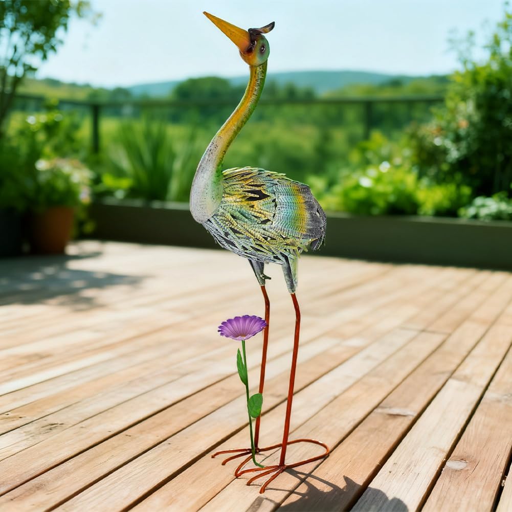 VEWOGARDEN Garden Statues for Outside, 32" Metal Crane Yard Statue Outdoor Animal Statues for Lawn, Patio, Pond, Colorful
