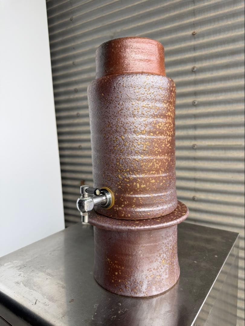 陶器製 サーバー 蛇口付き 焼酎サーバー Amazon.co.jp: 焼酎サーバー 陶器製 蛇口付き 酒 ウォーターサーバ