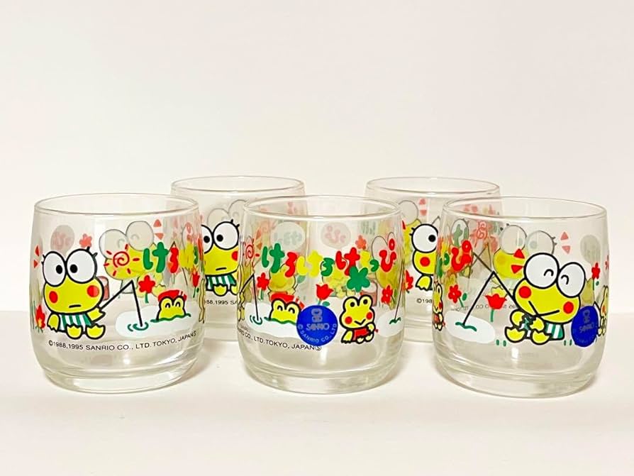 【当時品 昭和レトロ】サンリオ けろけろけろっぴ ミニグラス&湯呑み各2個セット 当時品 昭和レトロ】サンリオ けろけろけろっぴ ミニグラス