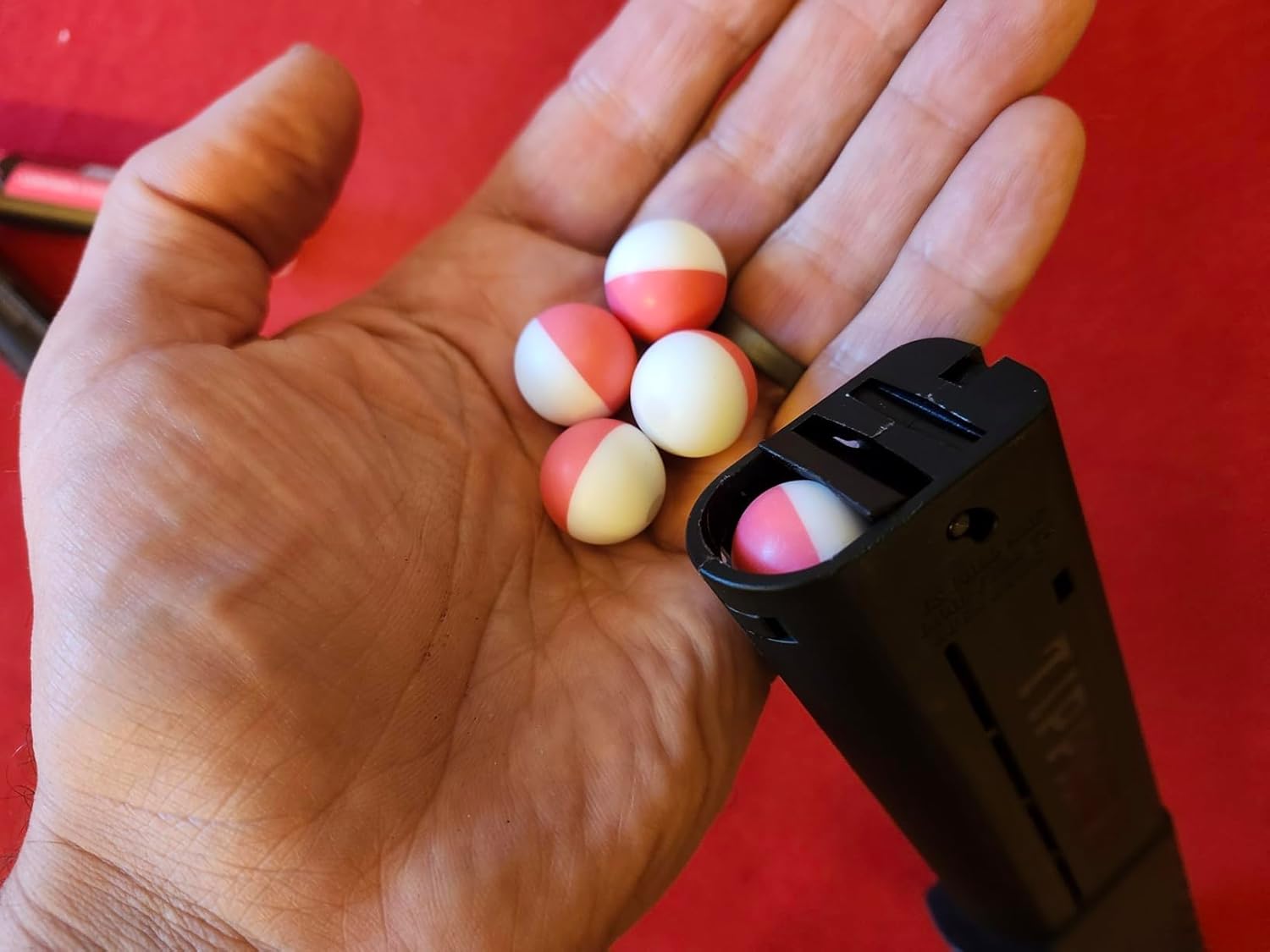 68 Cal Pepper Balls,racture Groove Design,Laser Seamless Welding,Won't ​Burst in The Magazine,nanometer Powder Ultrafine, Diffusion Radius Increased by 80%,68 Cal (1% OC+4% PAVA) PepperBall.