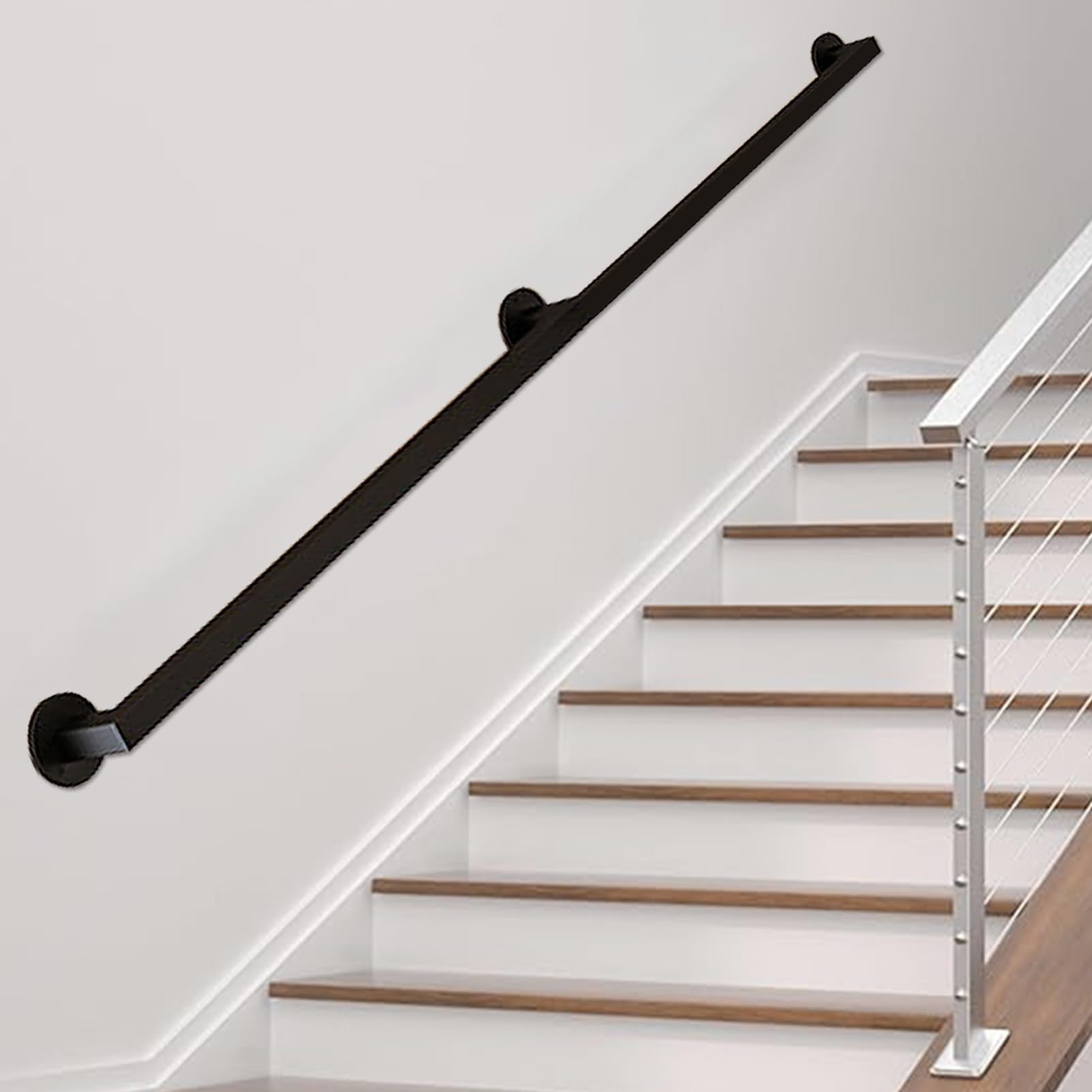 Rampe d'escalier industrielle pour sécuriser votre loft moderne