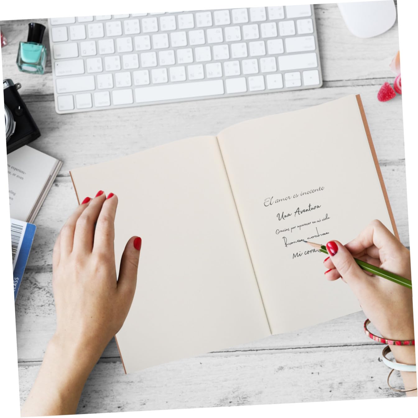 Quaderno per Disegno A4 senza Righe, Set 5 Pezzi, 36 Fogli | Carta Kraft, Pagine Bianche Versatili, per Viaggio e Lavoro, Decorazioni Scuola, Small Notebook