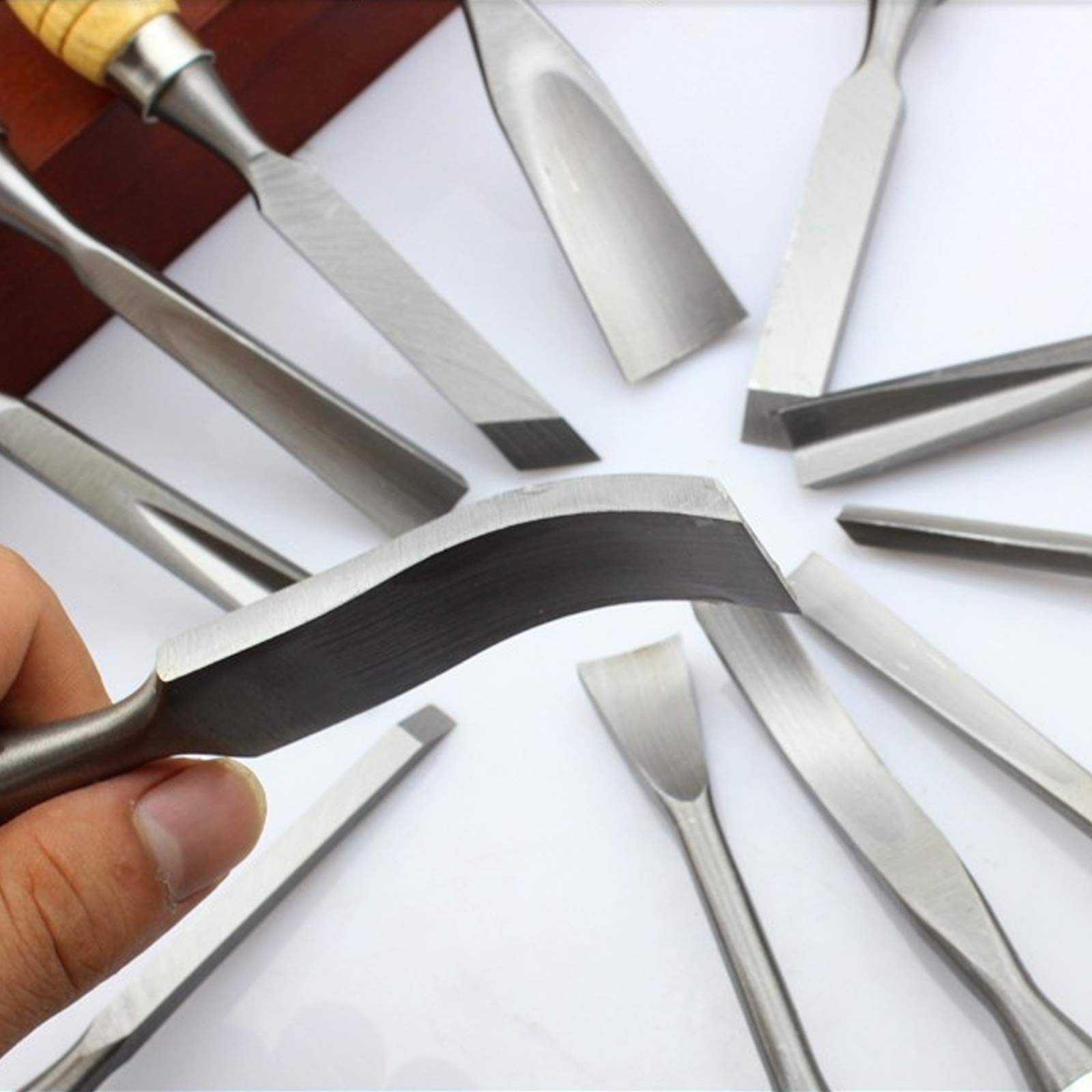 Holz Schnitzerei Handmeißel Set, 12-Tlg Profi Holz Bearbeitungs Werkzeug, Holzmeißelset Tranchiermesser Holzschnitzset Mit Holzgriffen Und Aufbewahrungskoffer