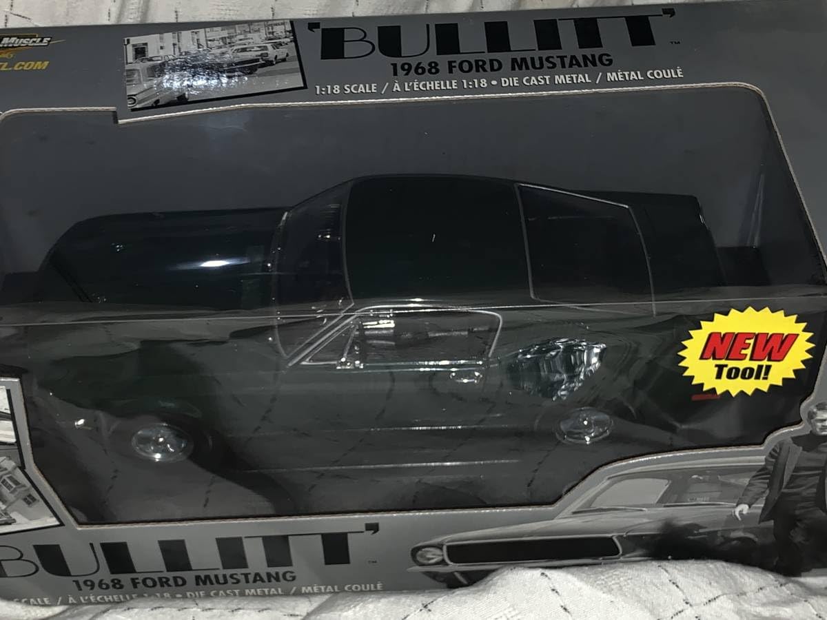 【レア】アーテル社製フォードマスタング　ダイキャストモデル　1/18スケール レア】アーテル社製フォードマスタング ダイキャストモデル 1/18