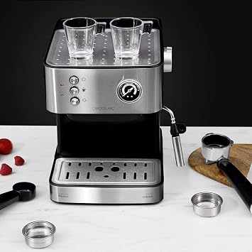 Cecotec Cumbia Power Espresso 20 Barista Aromax kahve makinesi. Güç 2900 W, 2 ısıtma sistemi, 20 bar basınç pompası, manometre, çift çıkış filtresi tutucu ve 2 filtre (profesyonel)