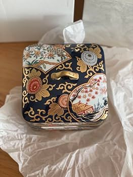 未使用・箱入　有田焼　其泉窯　琳派古伊万里様式　三段重 未使用・箱入 有田焼 其泉窯 琳派古伊万里様式 三段重