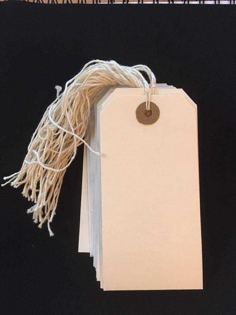 Ivy White Strung Tags 70mm x 35mm Luggage Labels Tags Tickets Tie On String Labels (100 Pack)