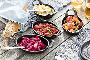 Amazon｜staub ストウブ 「 ミニ オーバル ディッシュ ブラック