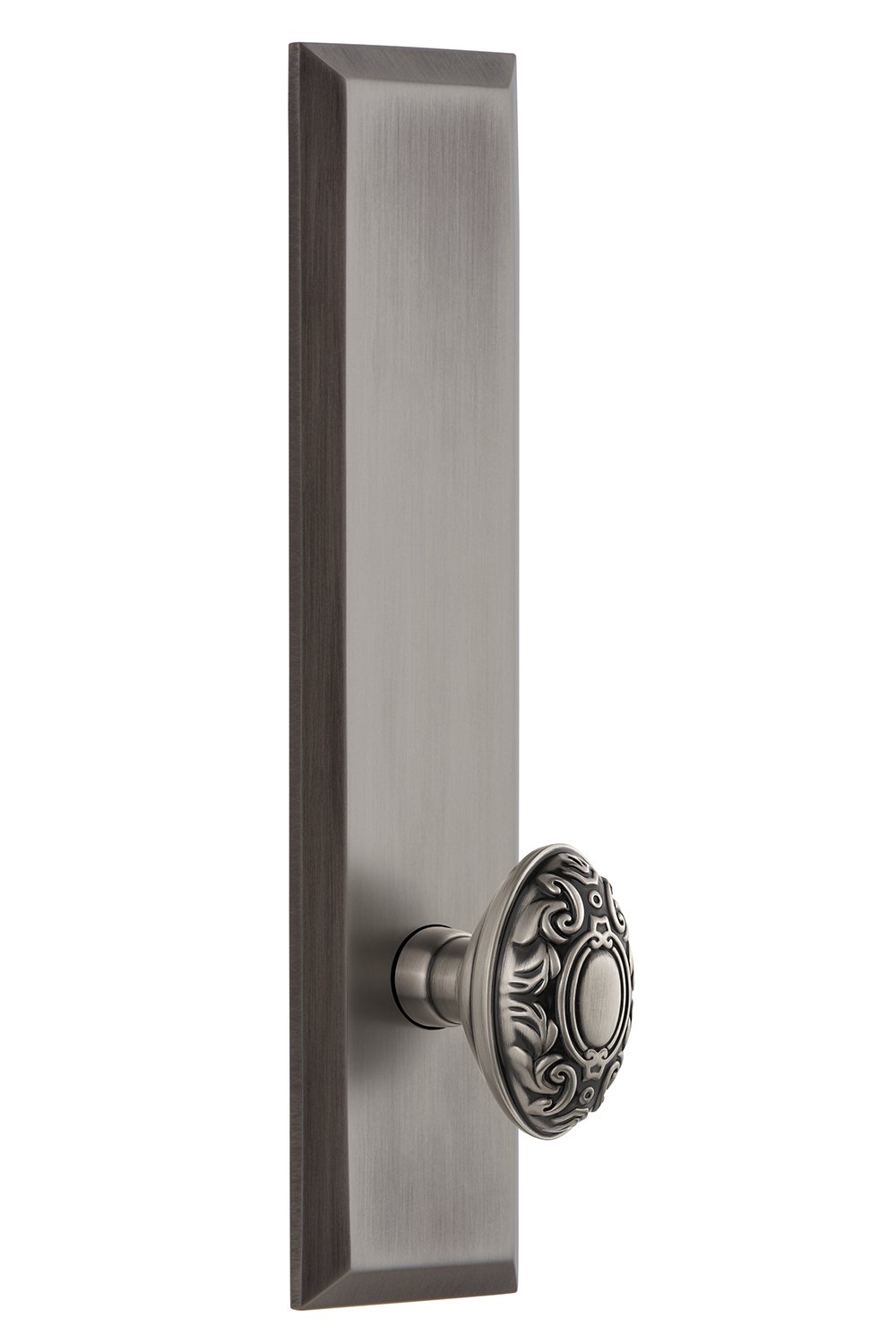 Grandeur Fifth Avenue Tall Plate Privacy Door Knob in Antique Pewter