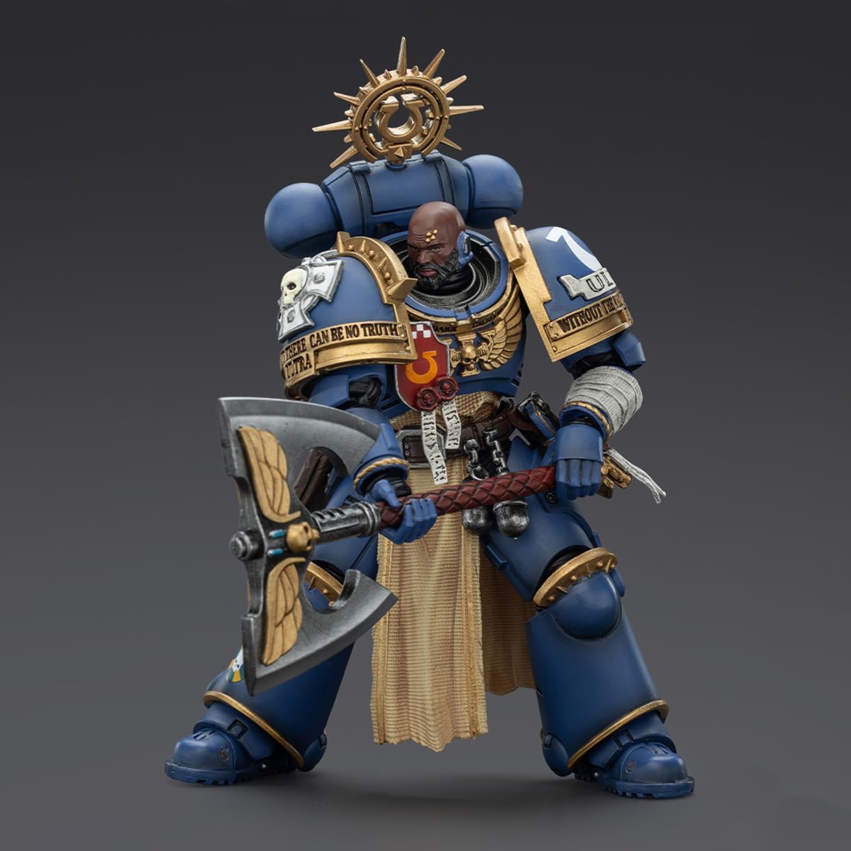 JOYTOY Warhammer 40,000 1/18 Action Figure Ultramarines Metaurus with Power Axe, Stormshield and Plasma Pistol Collection Model Birthday Gifts