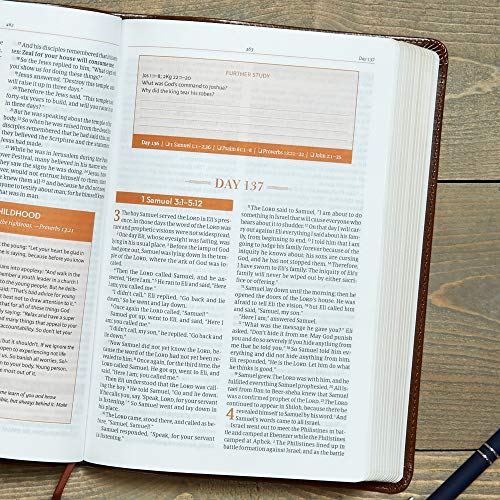 CSB Every Day with Jesus Daily Bible, Brown Leathertouch: Black Letter, 365 Days, One Year, Ribbon M