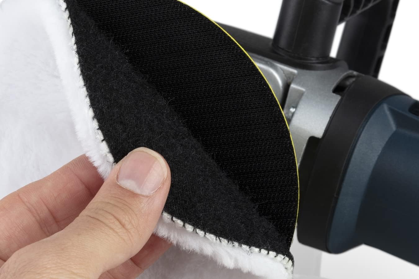 Close-up of polishing pad attachment mechanism