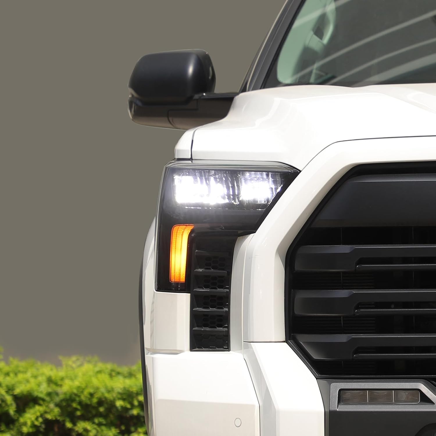 LLKUANG Headlight Tint Film Compatible with Toyota Tundra 2022-2026 TPU Car Front Headlight Decoration Film Decal Front Head Lamp Panel Precut TPU Decals Exterior Accessories 2PCS (Black)