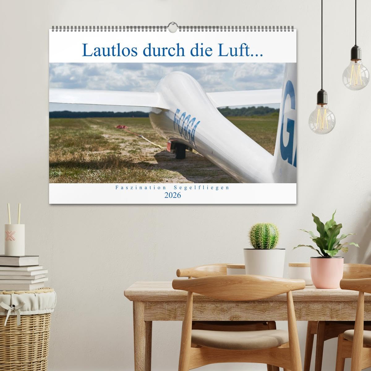 Lautlos durch die Luft - Faszination Segelfliegen (Wandkalender 2026 DIN A2 quer), CALVENDO Monatskalender: Frei wie ein Vogel, ohne Motor, auf der Suche nach Thermik... (CALVENDO Hobbys)