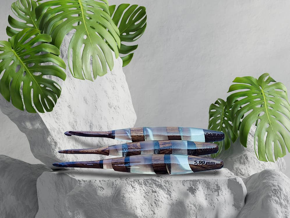 Merit wooden craft Handcrafted Resin epoxy & Wood Mix Crochet Hooks Ergonomic Soft Handle Needles Knit Weave Craft Yarn Different Size, Crochet Hooks. (6.5mm)