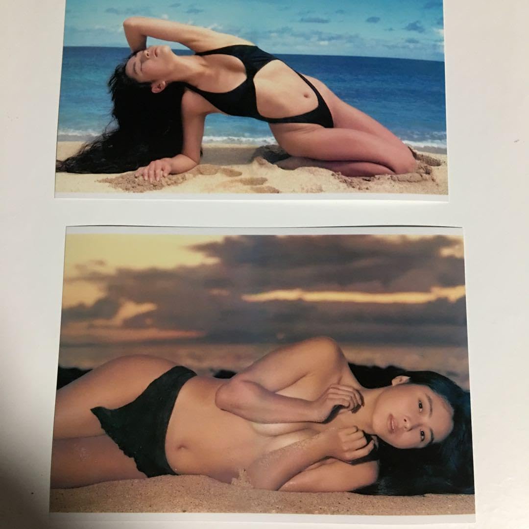 Amazon.co.jp: 坂井泉水 蒲池幸子 ZARD 写真 12枚 GA : おもちゃ