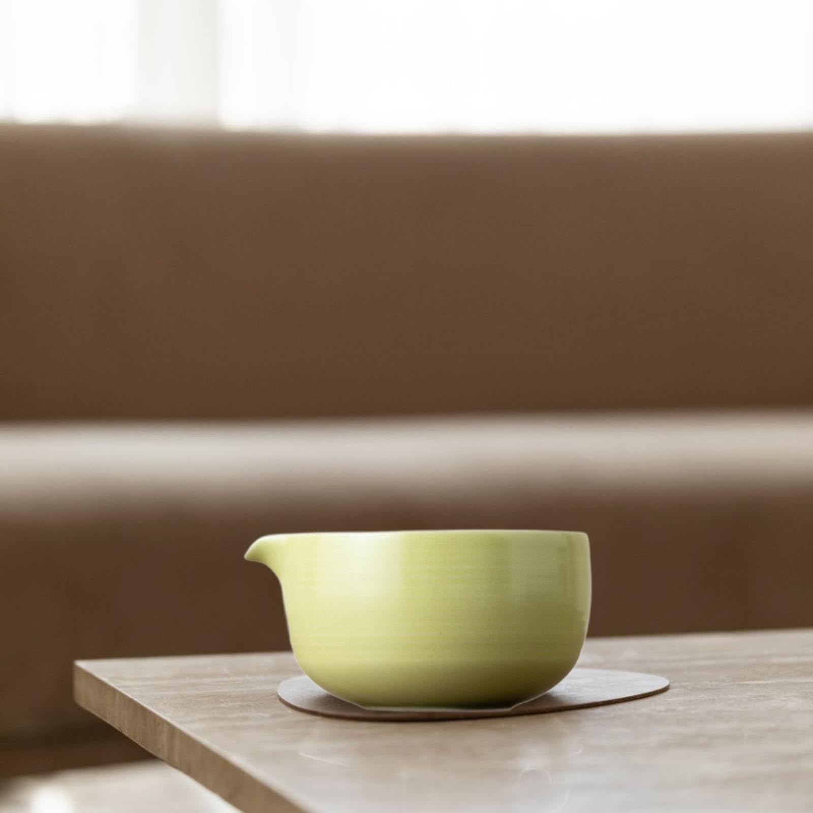 Bol à Matcha Japonais Bol Traditionnel Céramique Bol Mélangeur Multifonction Bol à Thé Verseur pour Préparation Matcha Convient Aux Cadeaux Amis, Bleu Cyan