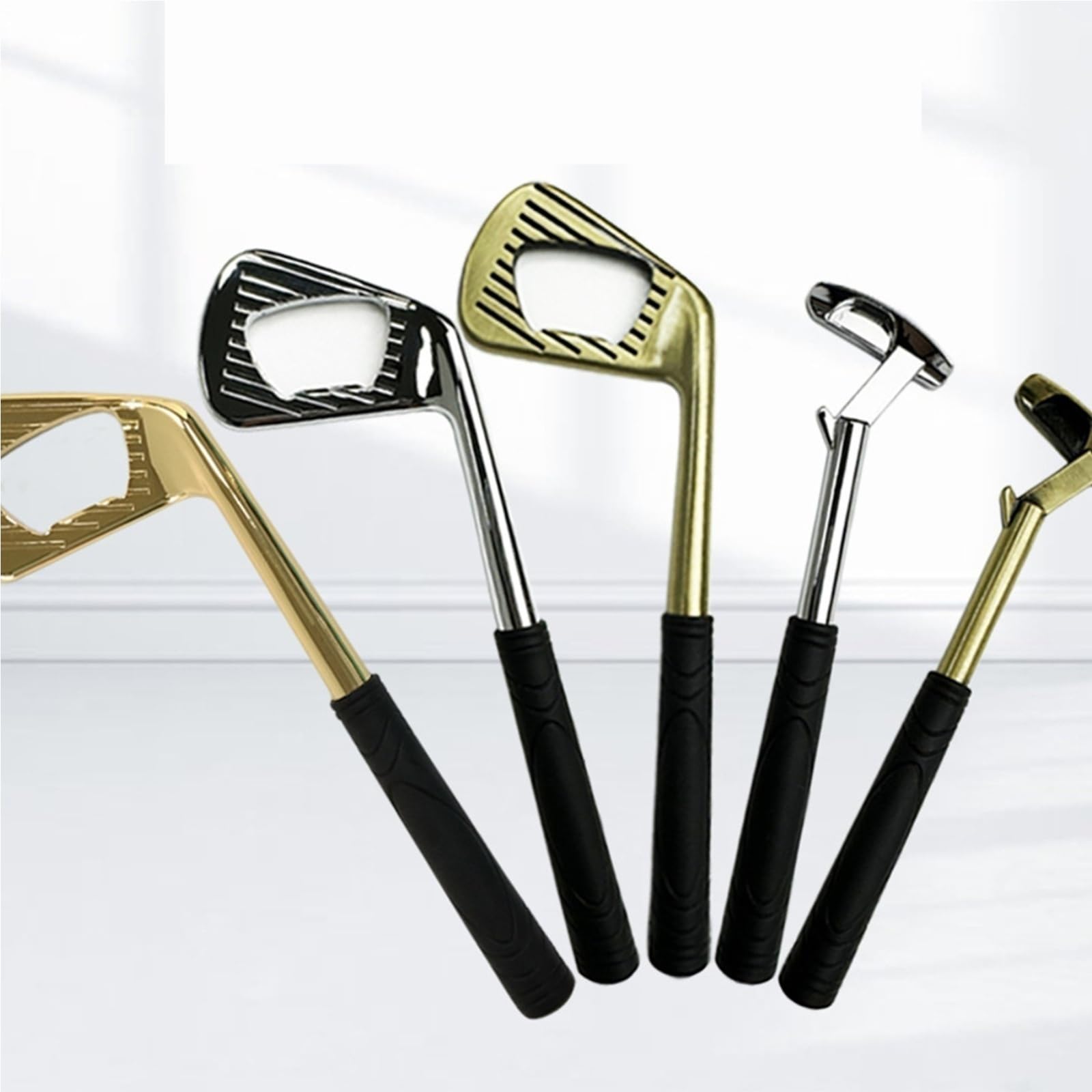 Flaschenöffner Für Küche Bierflaschenöffner aus Metall in Golfeisenform for Familienfeiern und Partys Bar Camping(Bronze+Silver)