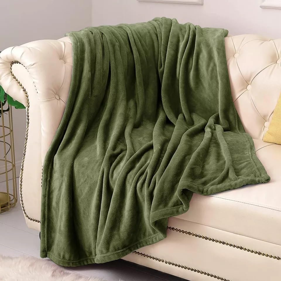 Plain Throw Fleece Blanket Supersoft Warm Cozy Sofa Settee Bed Cover for Home Couch & Bedroom (Green, Single)