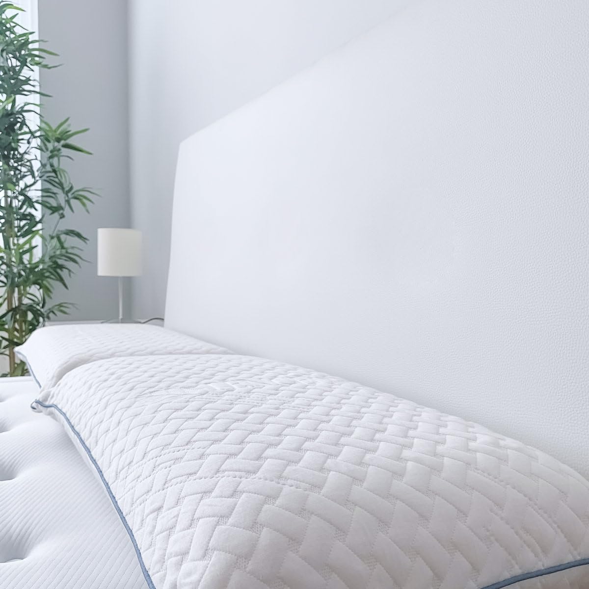 mattfy - Cabecero Nantes Acolchado, Tapizado Premium en Polipiel de Alta Gama, Incluye Herrajes y Tornillería, Medidas 160 x 60 cm (Cama de 150), Blanco