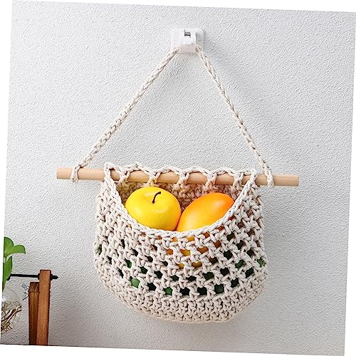 Cesta de macramé colgante para organizar frutas en la cocina 8