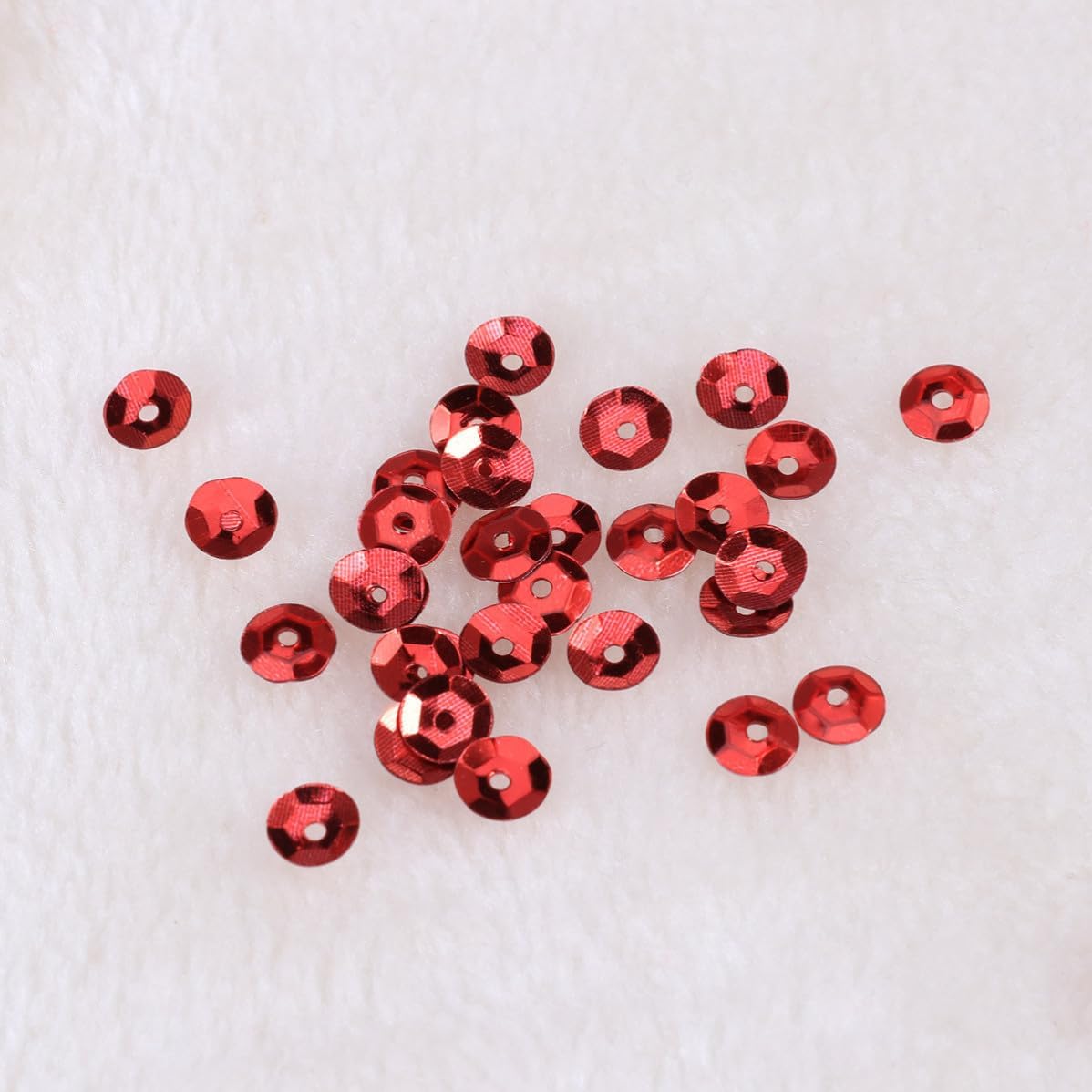 1000pcs 6mm Red Round PVC Sequins for Craft Shoe Embellishment