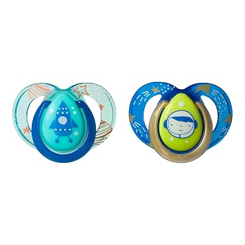 Tommee Tippee Night Time Glow in the Dark Pacifiers, Symmetrical Design, BPA-Free Silicone Binkies, 6-18m, 2-Count, Colors and Designs May Vary